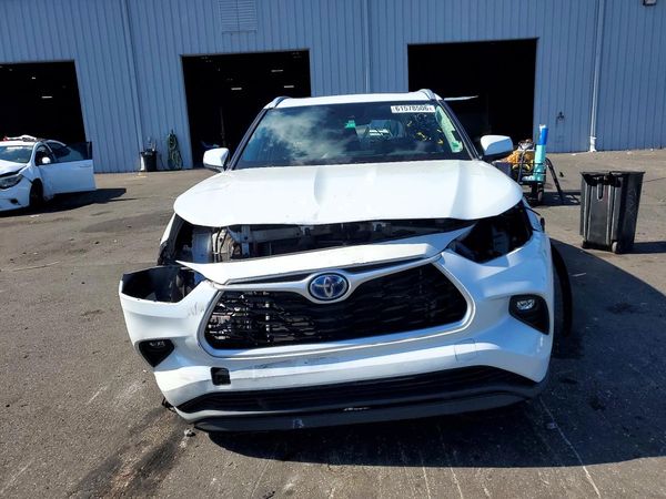 2023 TOYOTA HIGHLANDER