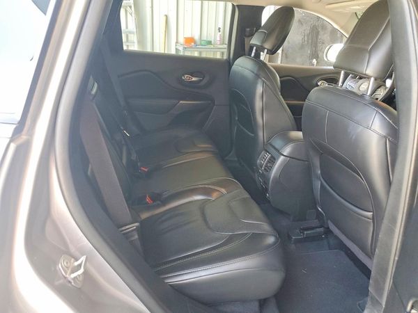 2019 JEEP CHEROKEE LIMITED FWD
