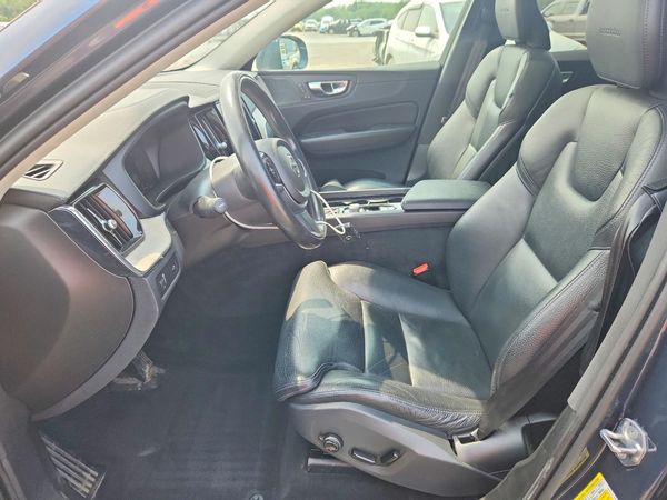 2019 VOLVO XC60 Inscription