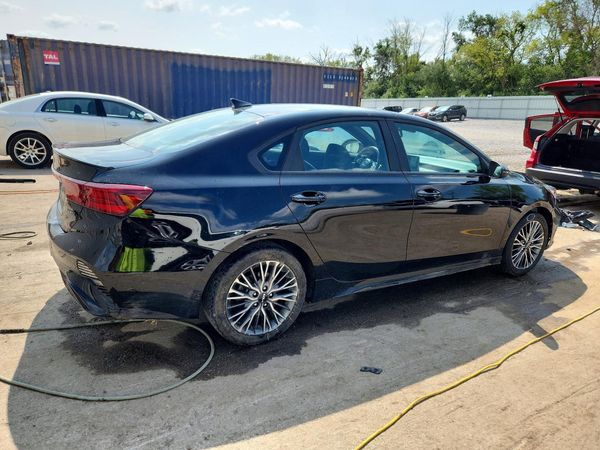 2024 KIA FORTE GT Line