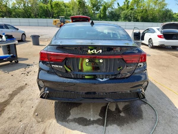 2024 KIA FORTE GT Line