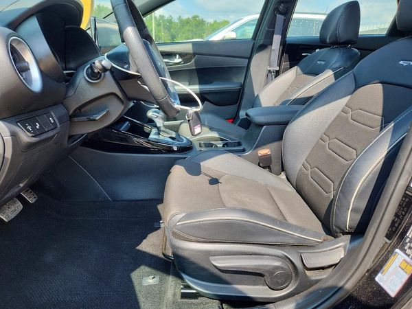 2024 KIA FORTE GT Line
