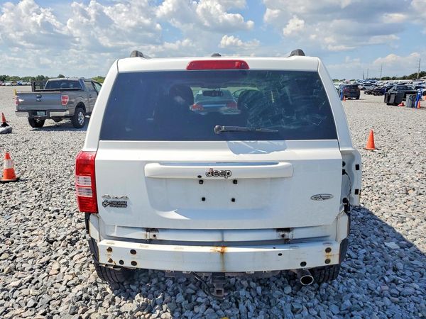 2016 JEEP PATRIOT LATITUDE 4X4
