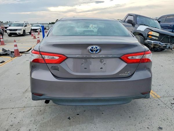 2018 TOYOTA CAMRY LE Hybrid