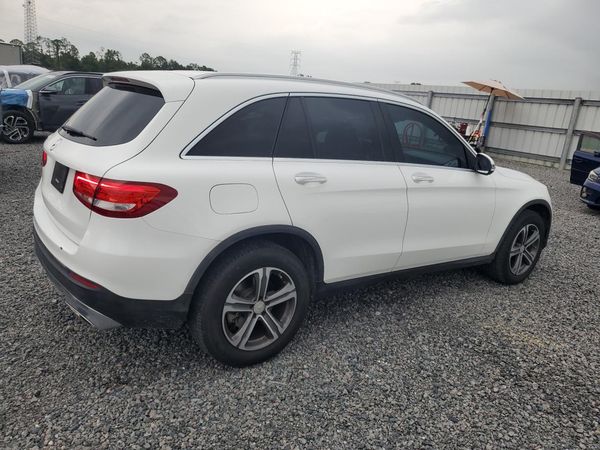 2016 MERCEDES-BENZ GLC GLC300