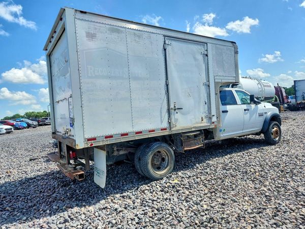 2016 RAM 5500 CREW CAB CHASSIS