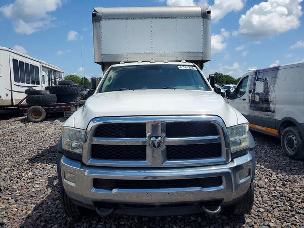 2016 RAM 5500 CREW CAB CHASSIS