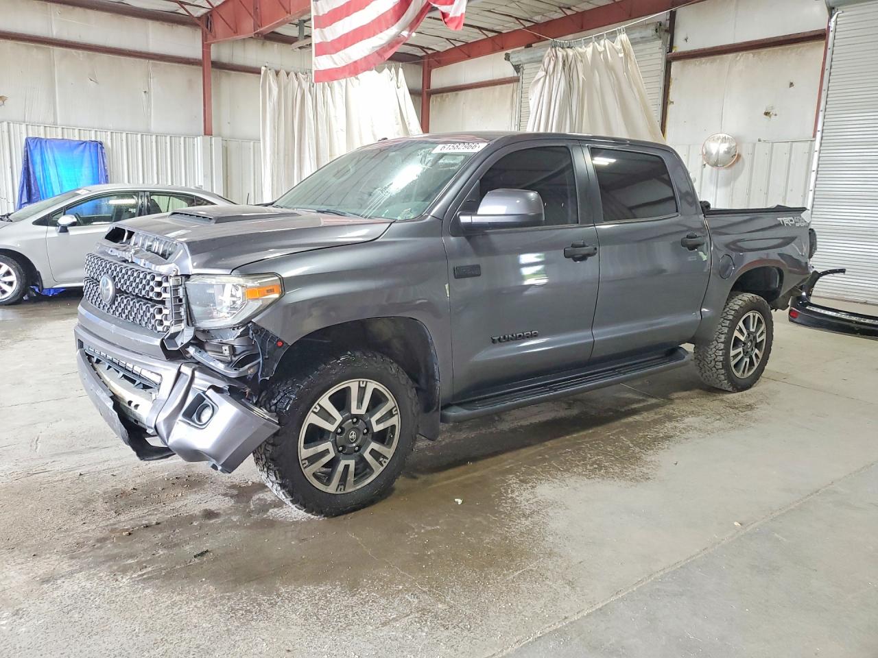 2018 TOYOTA TUNDRA