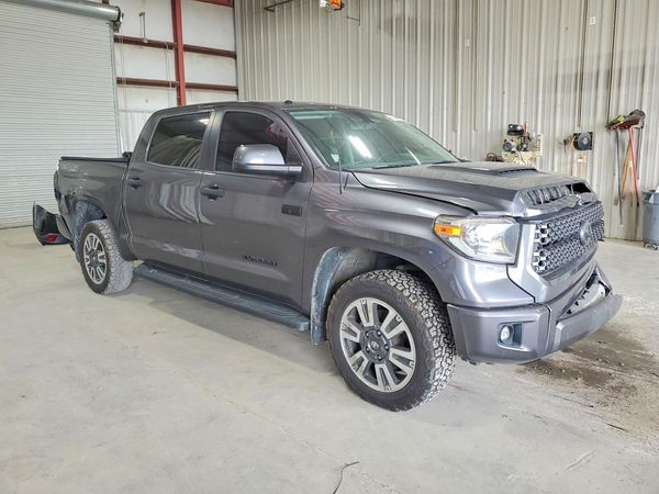 2018 TOYOTA TUNDRA