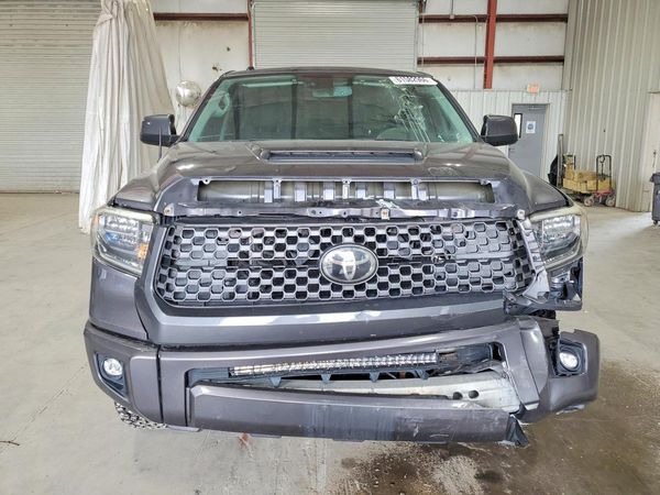 2018 TOYOTA TUNDRA