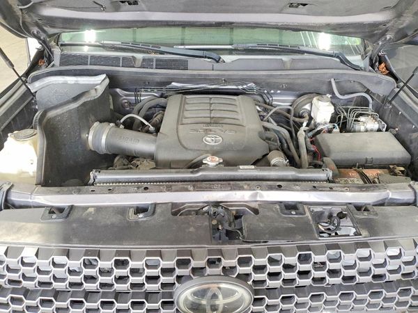 2018 TOYOTA TUNDRA