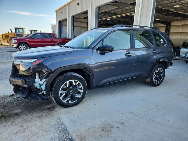 2025 SUBARU FORESTER Base Plus
