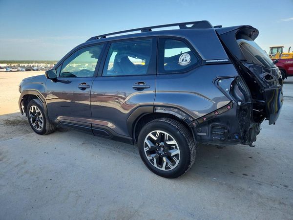2025 SUBARU FORESTER Base Plus