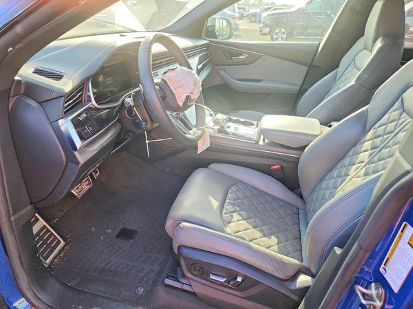 2024 AUDI SQ8