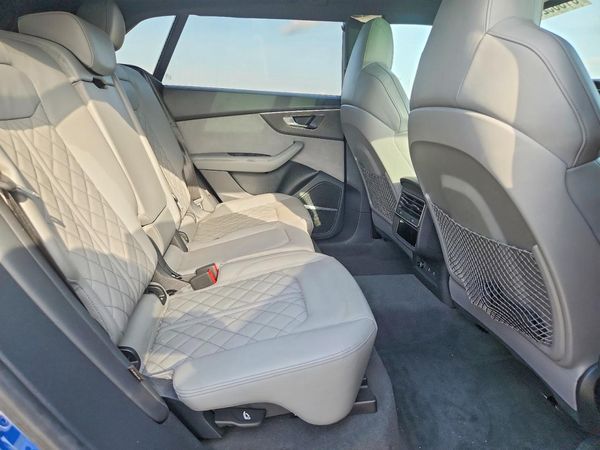 2024 AUDI SQ8