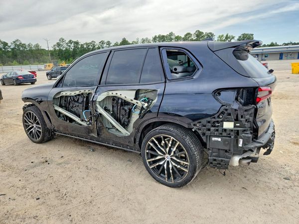 2023 BMW X5 M50i