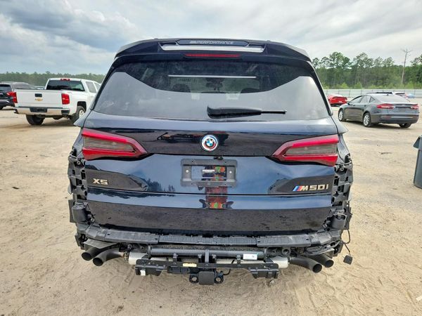2023 BMW X5 M50i