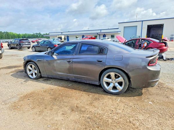 2015 DODGE CHARGER SE RWD