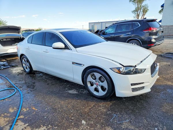 2017 JAGUAR XE