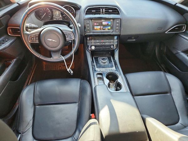 2017 JAGUAR XE