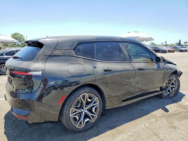 2025 BMW IX xDrive50