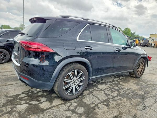 2026 MERCEDES-BENZ GLE