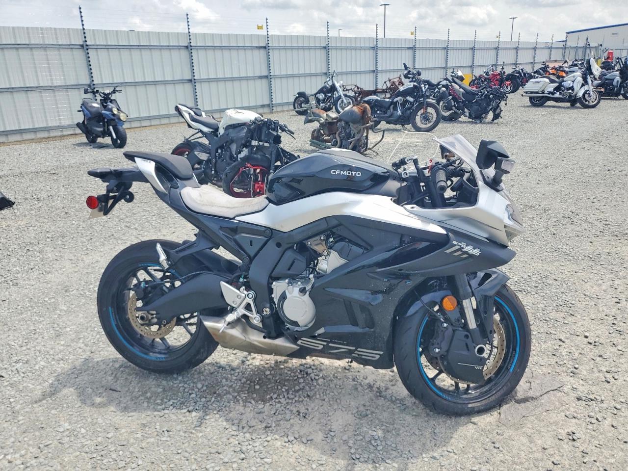 Cf Moto 675SS