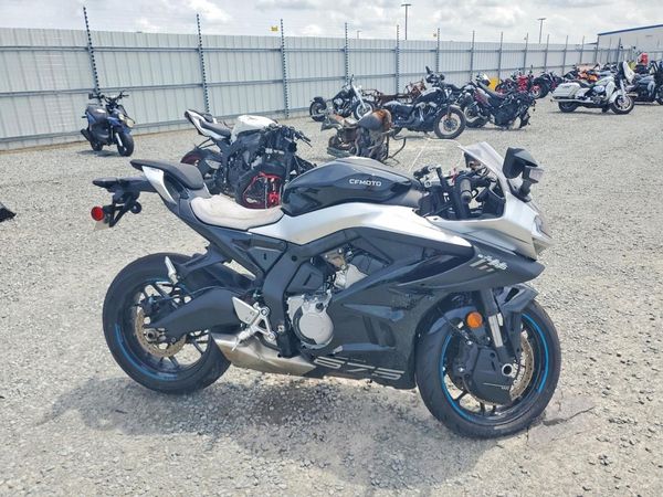 2026 CF MOTO 675SS