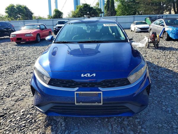 2022 KIA FORTE FE, LXS