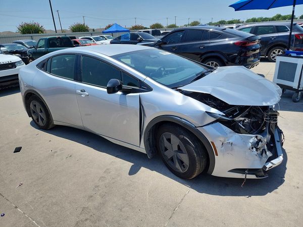 2026 TOYOTA PRIUS
