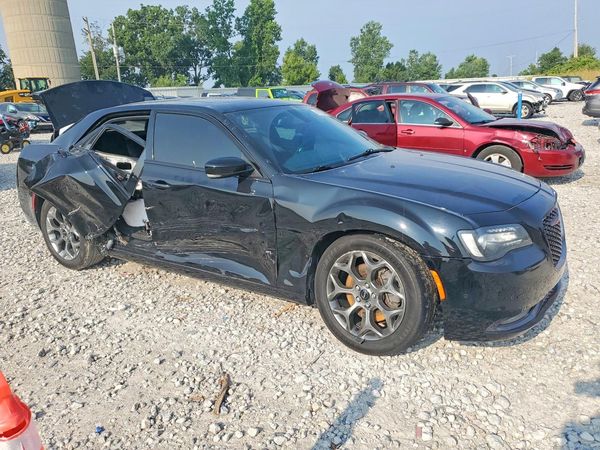 2016 CHRYSLER 300