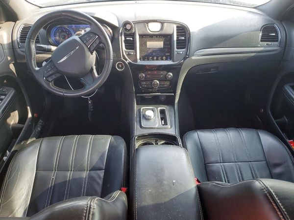 2016 CHRYSLER 300