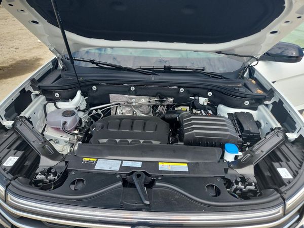 2026 VOLKSWAGEN ATLAS 4Motion Peak Edition SE