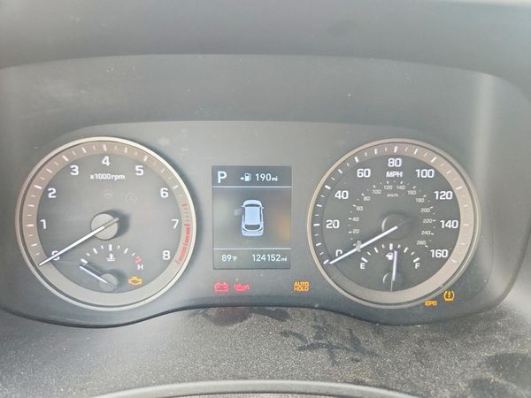 2019 HYUNDAI TUCSON SE