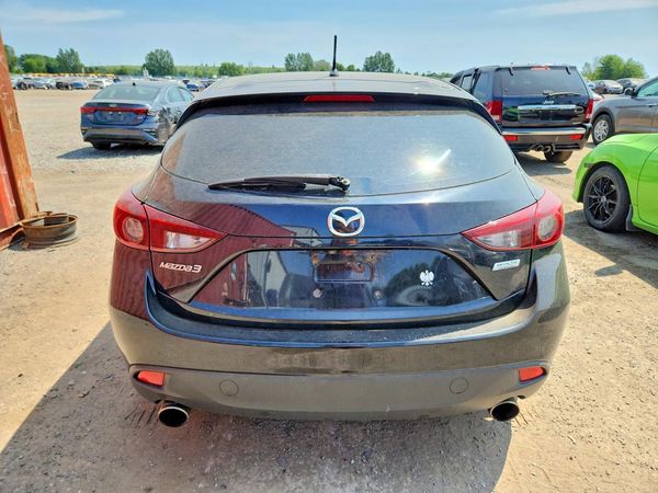 2015 MAZDA 3 Touring/GS