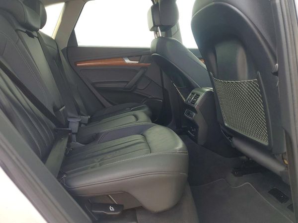 2021 AUDI Q5 quattro Premium Plus
