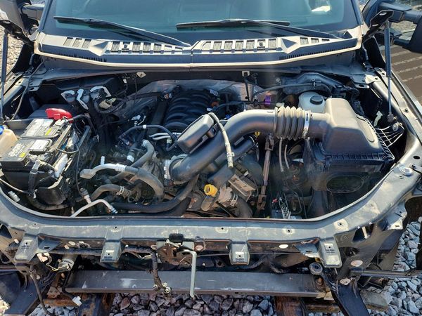 2018 FORD F150 — Engine bay