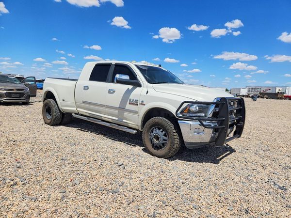 2016 RAM 3500 LARAMIE MEGA CAB 4X4