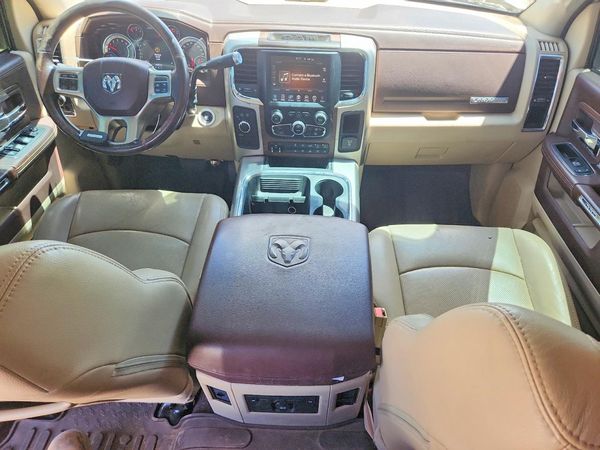 2016 RAM 3500 LARAMIE MEGA CAB 4X4