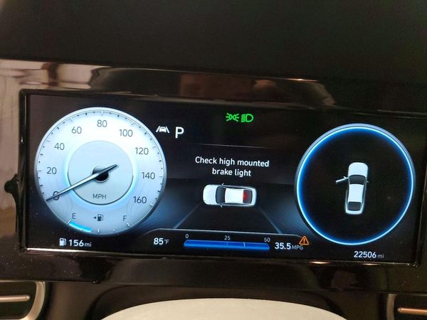 2022 HYUNDAI ELANTRA