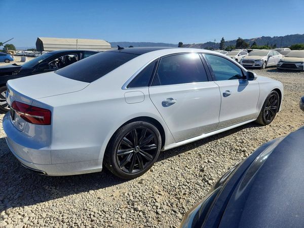2017 AUDI A8 quattro L