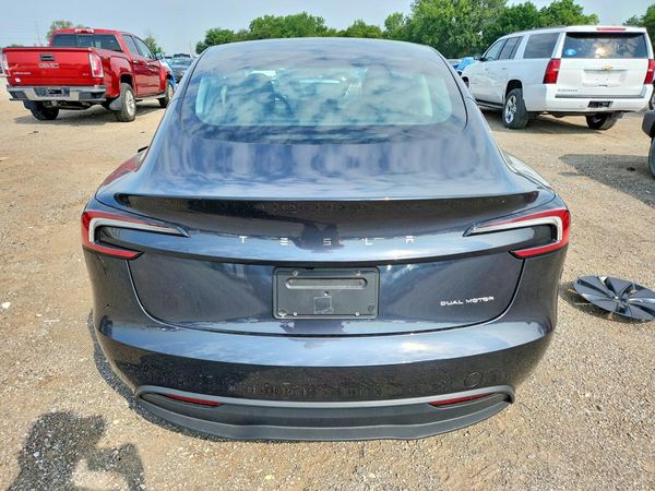 2025 TESLA MODEL 3