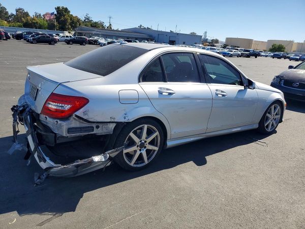 2014 MERCEDES-BENZ C C250