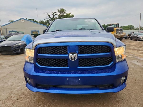 2014 RAM 1500 ST