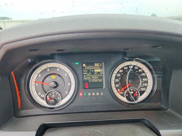 2014 RAM 1500 ST