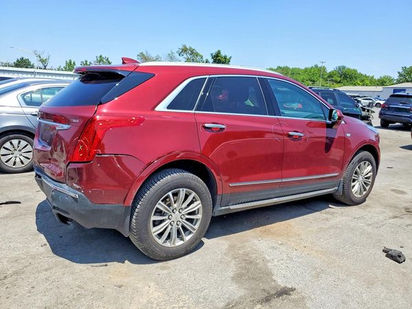 2017 CADILLAC XT5 Luxury
