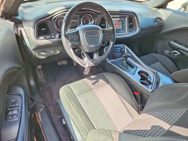 2016 DODGE CHALLENGER SXT