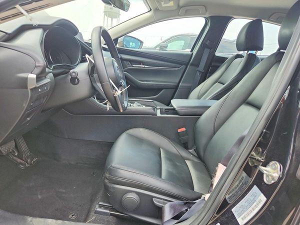 2025 MAZDA 3 Select Sport Package