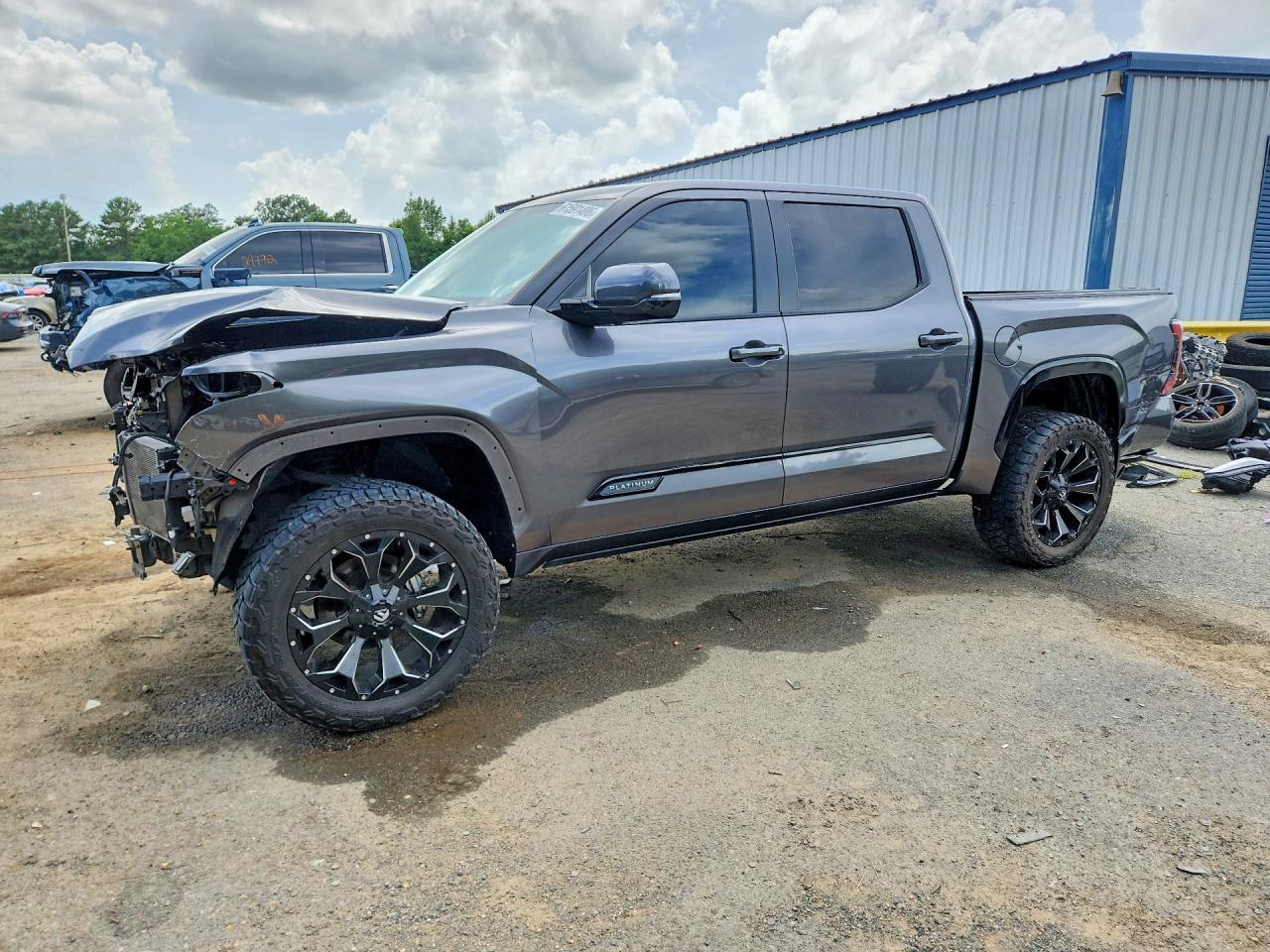 2024 TOYOTA TUNDRA Platinum