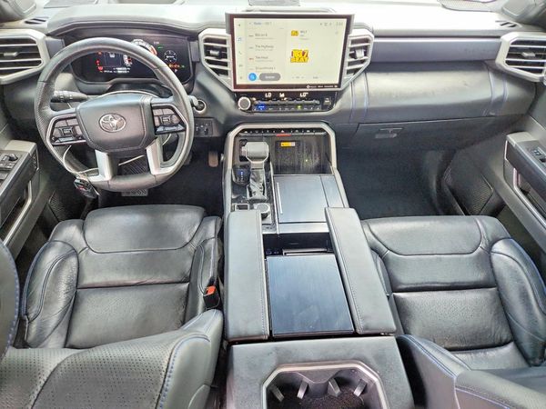 2024 TOYOTA TUNDRA Platinum